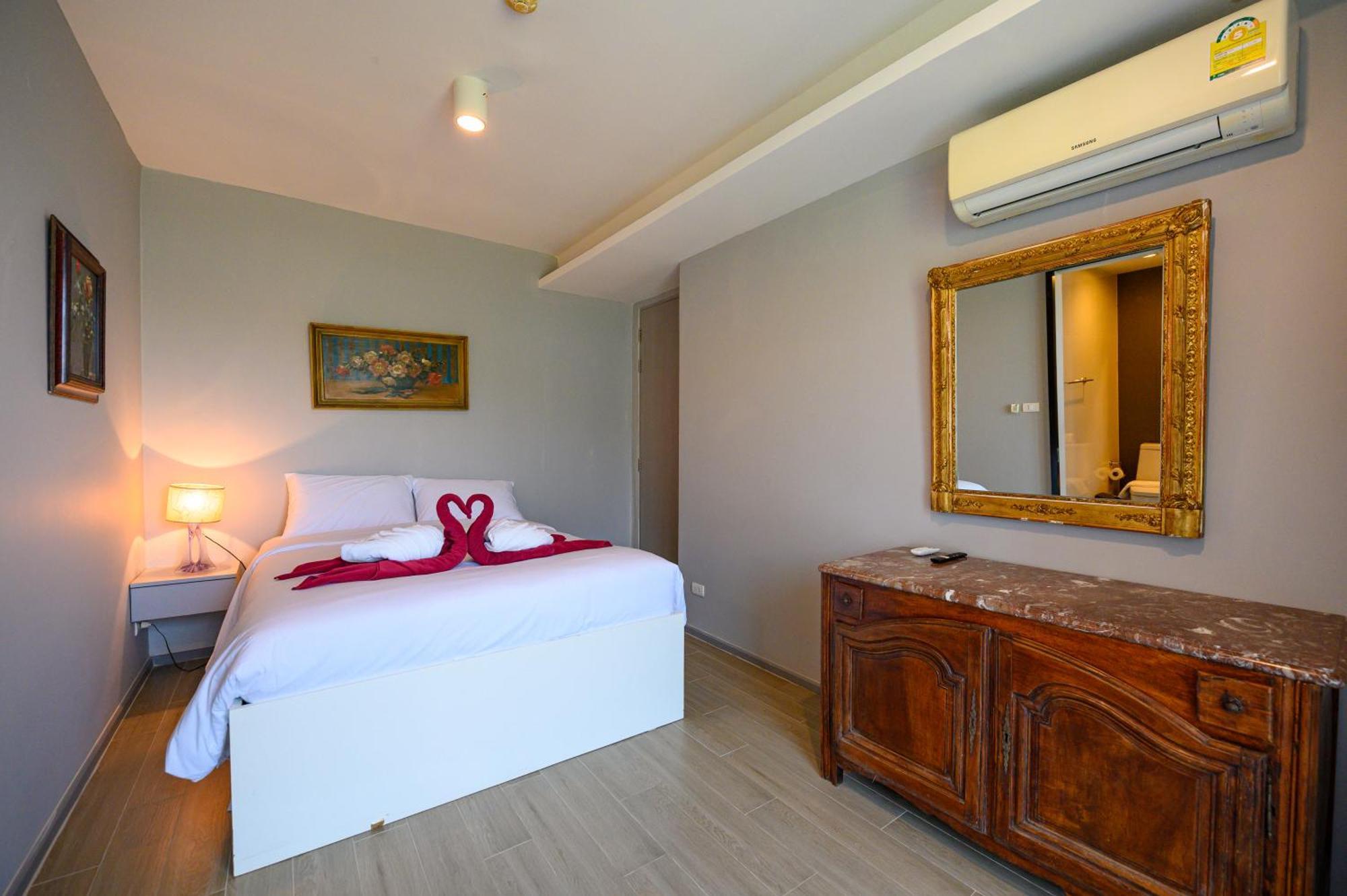 6Th Avenue Surin Beach Exterior photo