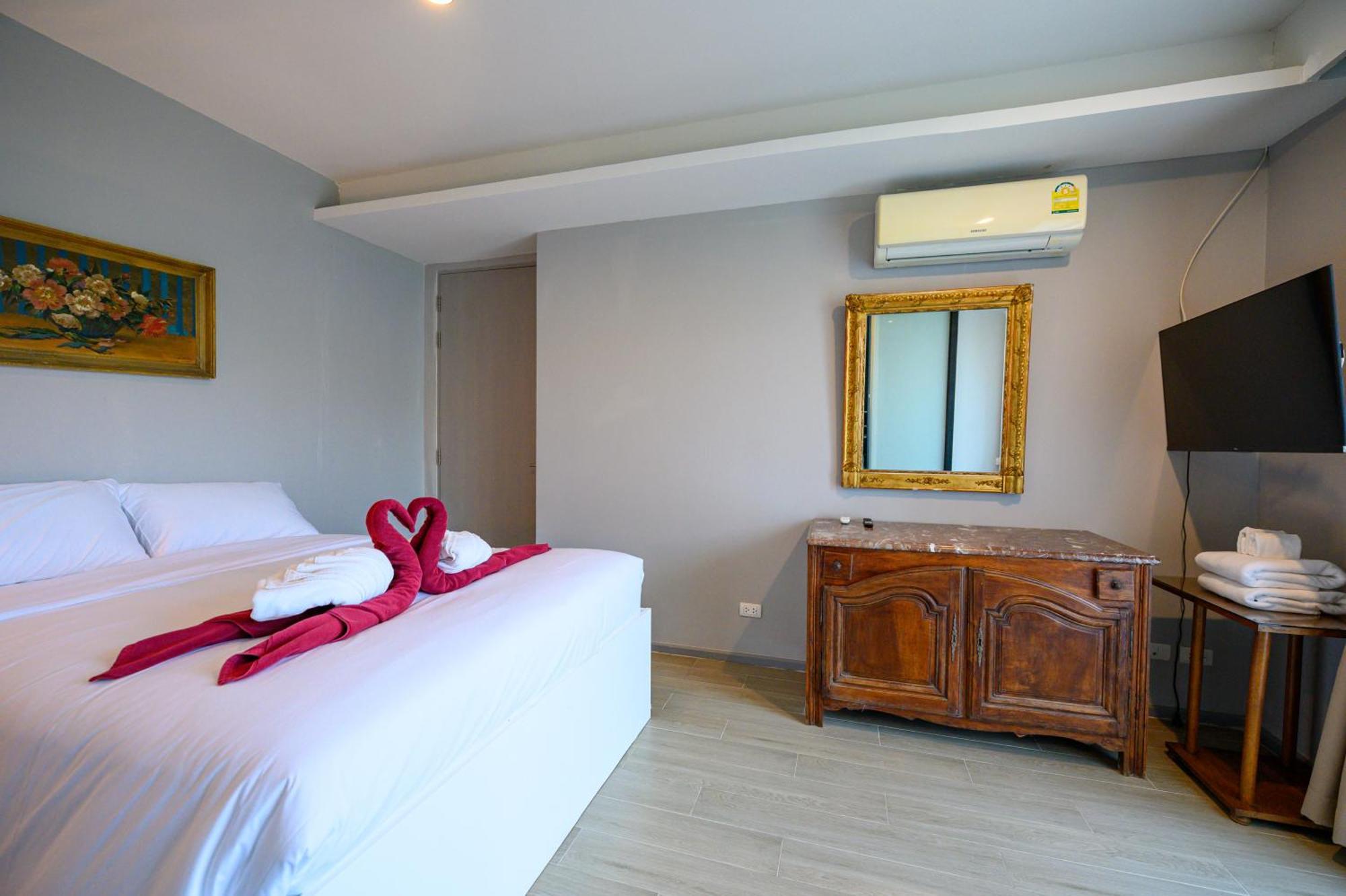 6Th Avenue Surin Beach Exterior photo