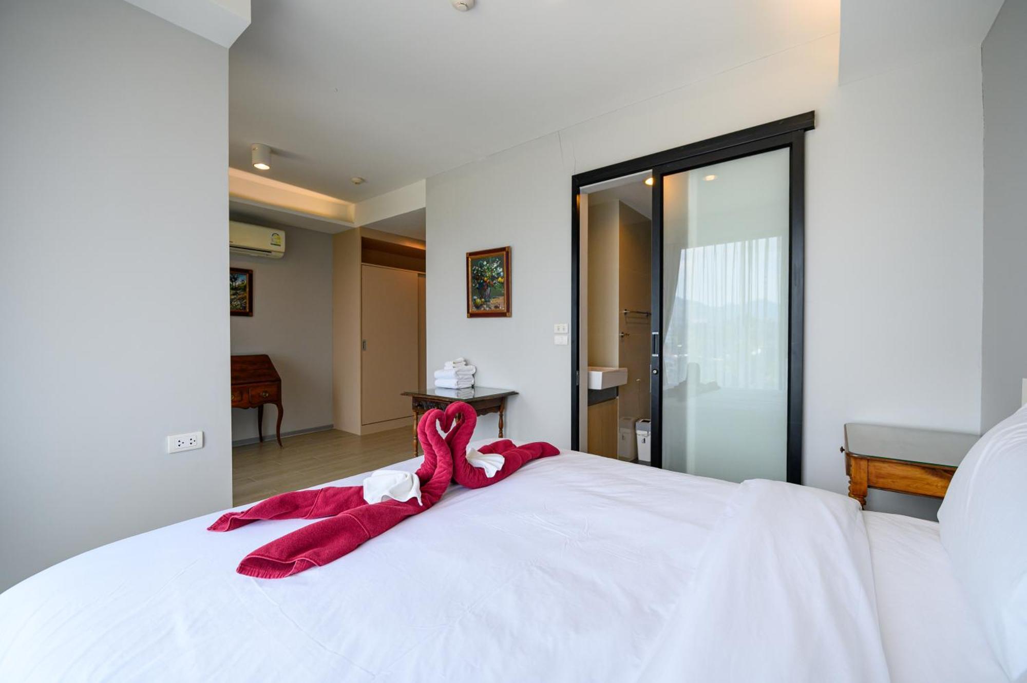 6Th Avenue Surin Beach Exterior photo
